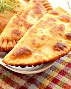 Чебуреки с куриным фаршем