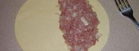 чебуреки с мясом на минеральной воде. Шаг 6