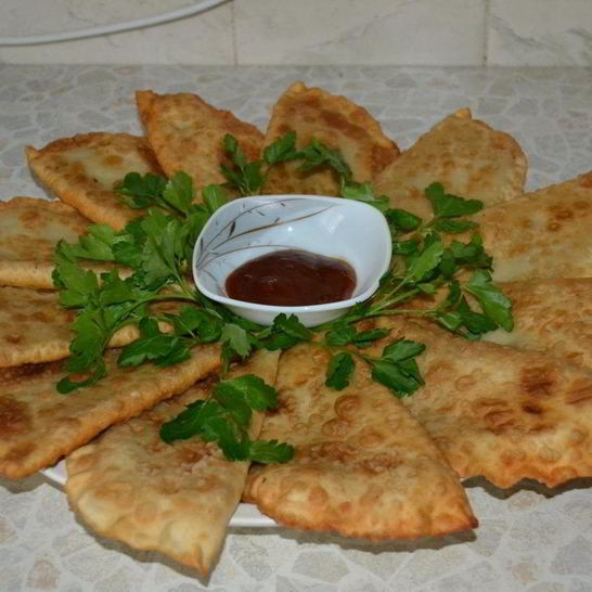 Рецепт чебуреков с сочной начинкой