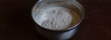 тесто на кефире для чебуреков. Шаг 5