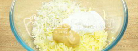 фаршированные яйца дед мороз. Шаг 5