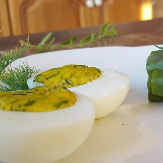 Рецепт фаршированных яиц с иссопом