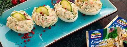 фаршированные яйца с крабовыми палочками. Шаг 10