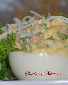 Яйца фаршированные балыком