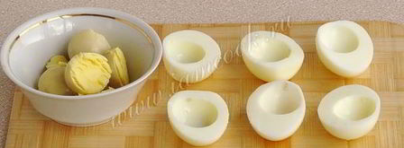 яйца, фаршированные куриной печенью. Шаг 10