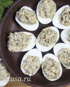 Яйца фаршированные луком