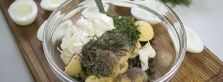 яйца фаршированные луком. Шаг 6