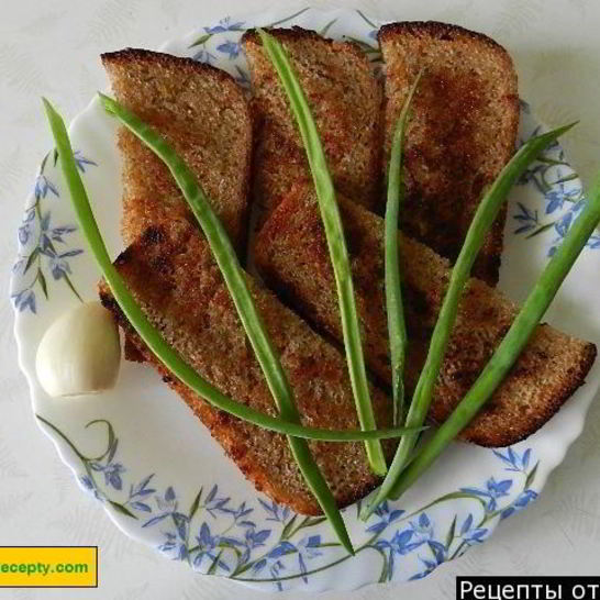 Рецепт чесночных гренков из черного хлеба с чесноком