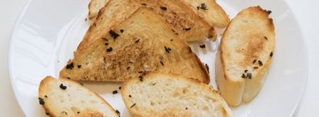 гренки из белого хлеба на сковороде. Шаг 6