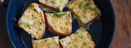 гренки из белого хлеба с яйцом. Шаг 10