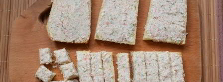 гренки с крабово-креветочной пастой. Шаг 10