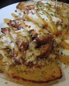 Гренки с курицей и сыром