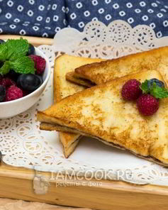 Гренки с шоколадно-ореховой пастой