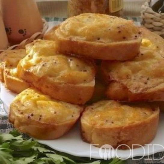 Рецепт гренков с сыром и яйцом