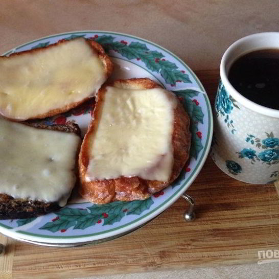 Рецепт гренков с сыром на завтрак
