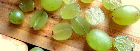 запеченные гренки с творогом и виноградом. Шаг 5