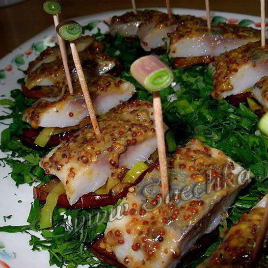 Рецепт канапе из селедки с яблоками