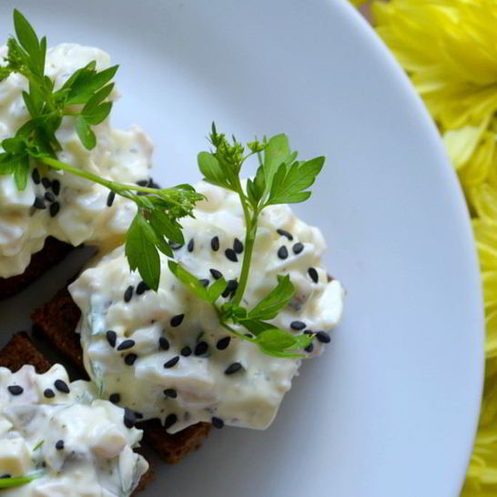 Рецепт творожно-кальмарной паста для канапе