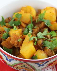 Карри из баклажанов и картофеля