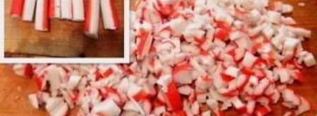 хот-дог с крабовыми палочками. Шаг 3