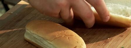 хот-дог с сердцем индейки, овощами и брынзой. Шаг 7