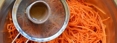 корейская морковь с луком. Шаг 9