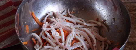 морковь с кальмаром по-корейски. Шаг 4