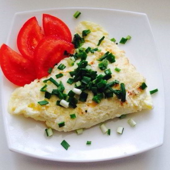 Рецепт простого омлета с сыром