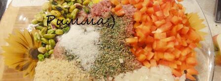 мясной паштет с вялеными томатами, перепелиными яйцами и фисташками. Шаг 6