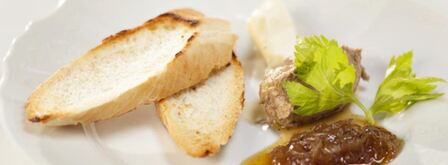 паштет из куриной печенки с луковым конфитюром. Шаг 6