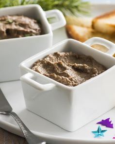 Паштет из куриной печенки с яблоками и тимьяном