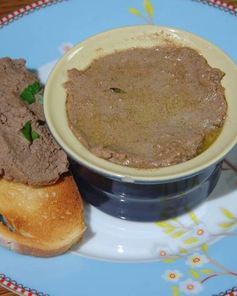 Паштет из печени кролика с шалотом и тимьяном