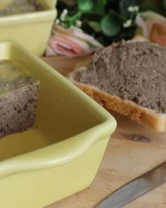 Паштет из свиной печени с черносливом