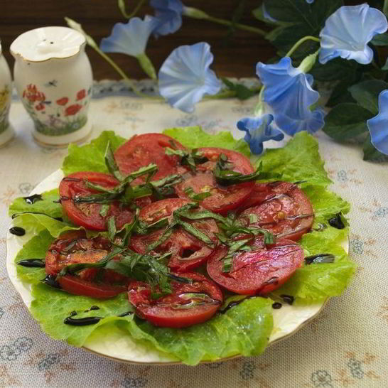 Рецепт помидоров с базиликом