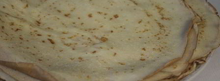 блинные роллы с крабовыми палочками и кукурузой. Шаг 4