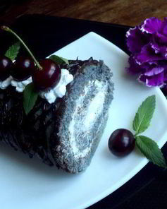 Бисквитный рулет Голубой бархат