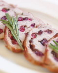 Мясной рулет с клюквой