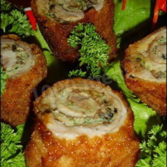 Рецепт рулета из грудинки свиной пенечки