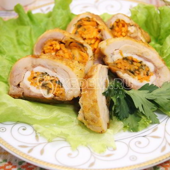 Рецепт рулета из окорочка с морковью по-корейски