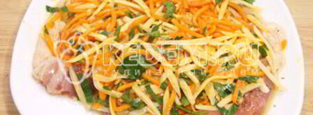 рулет из окорочка с морковью по-корейски. Шаг 6