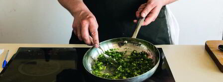 рулет из творожного теста с брынзой и зеленью. Шаг 6