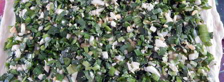 рулет с луком и яйцом в духовке. Шаг 10