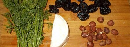 рулетики из свинины с черносливом и ореховым песто. Шаг 6