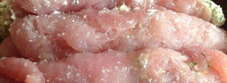 рулеты из индейки с творогом и зеленью. Шаг 6