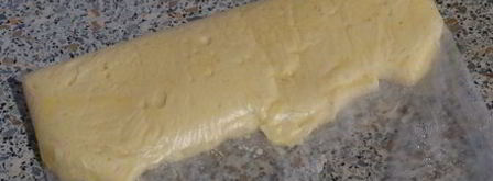 сырный рулет с сухофруктами и орехами. Шаг 7