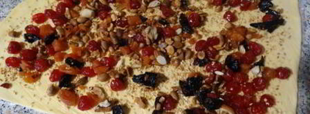 сырный рулет с сухофруктами и орехами. Шаг 9