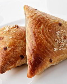 Хрустящая и сочная самса с бараниной