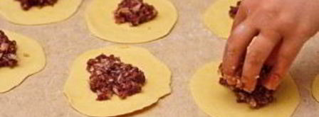 самса из слоеного теста с мясом. Шаг 5