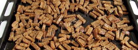 ржаные сухарики с чесноком. Шаг 7