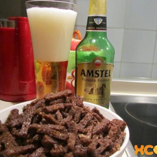 Рецепт сухариков из черного хлеба с чесноком